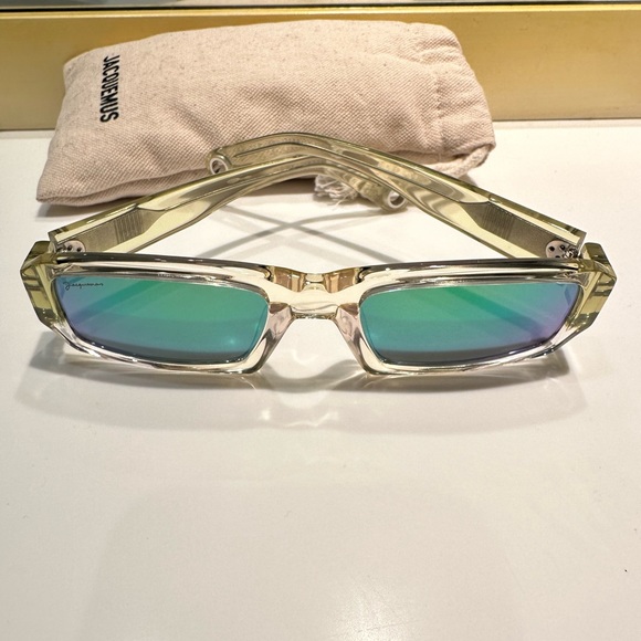 JACQUEMUS Les Lunettes Sunglasses in Multi Green - Picture 6 of 14